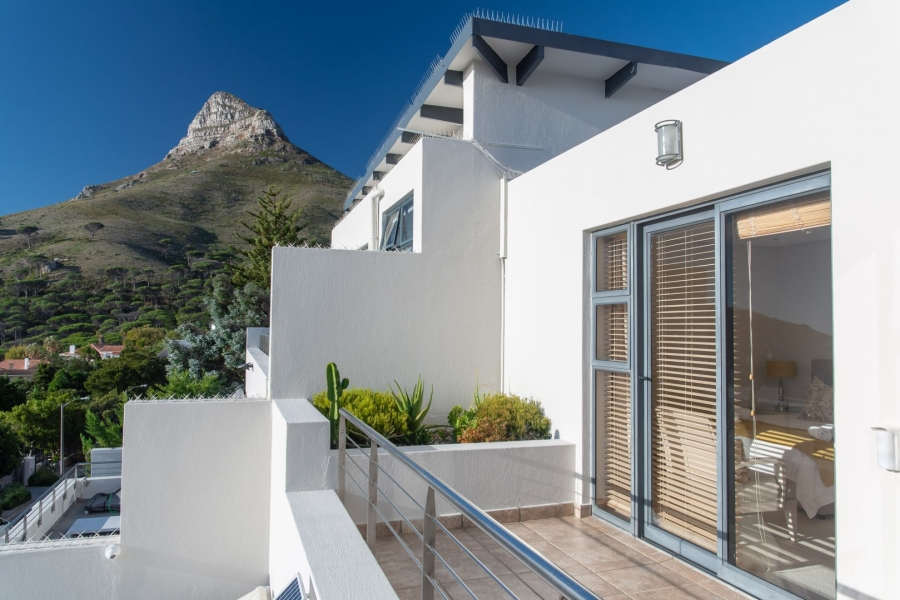 To Let 4 Bedroom Property for Rent in Camps Bay Western Cape